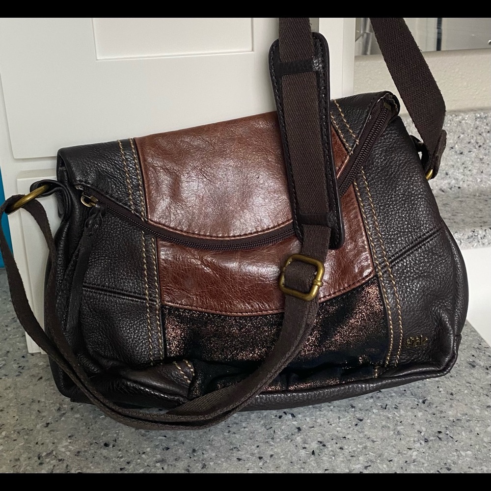 Leather bag with tons of storage
